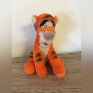 Disney world tigger plush